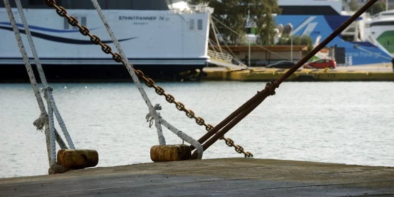 Δεμένα τα πλοία στα λιμάνια -Σε 24ωρη απεργία σήμερα η ΠΝΟ